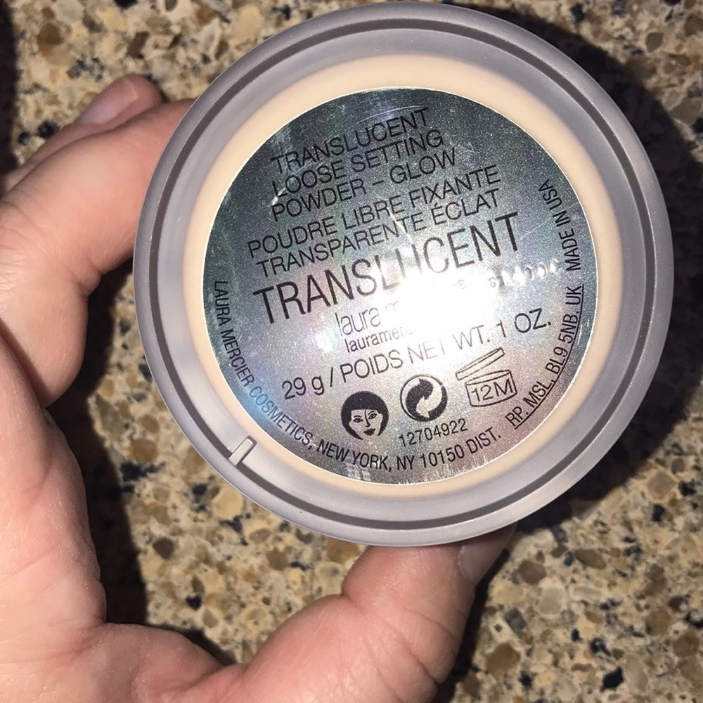 Laura Mercier GLOW translucent setting powder